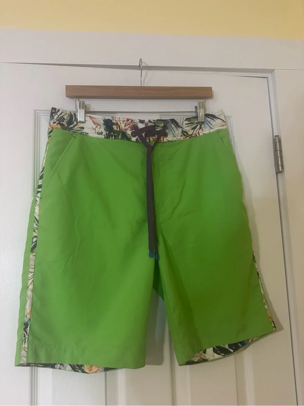 NWT Robert Graham Men’s Dos Rios Classic Board Shorts Size 34